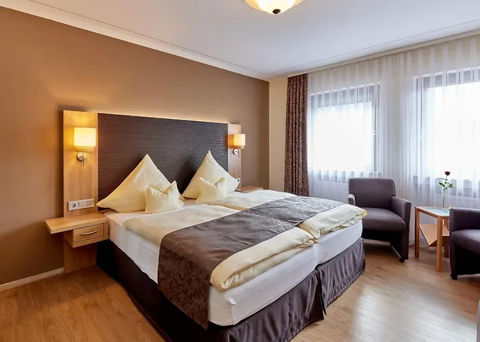 Sankt Maximilian 3* ברנקסטל - קיס